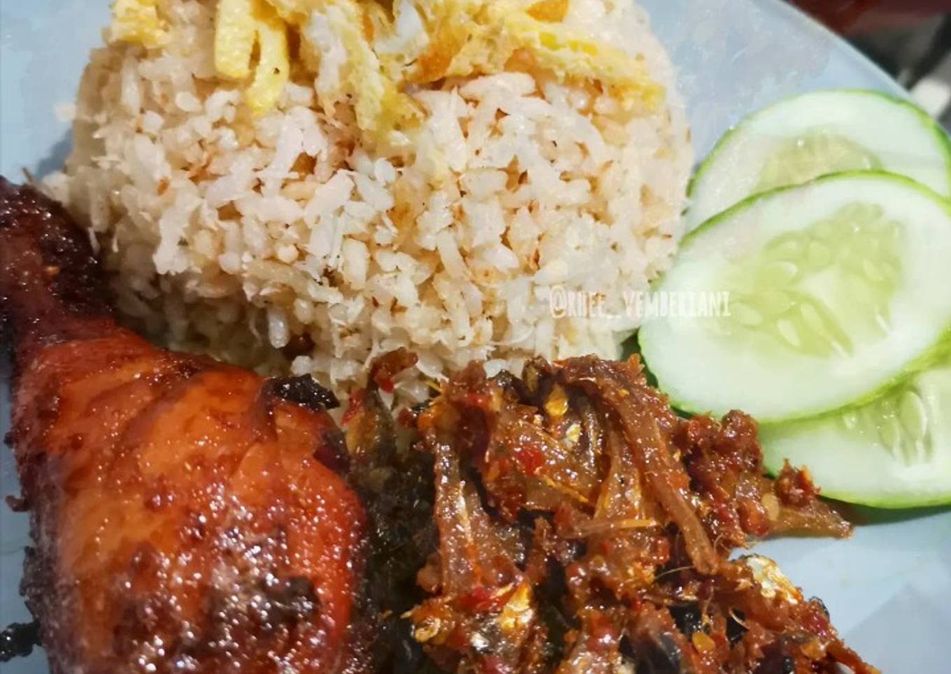 Nasi Ulam (+ Balado Teri & Ayam Goreng Bacem)
