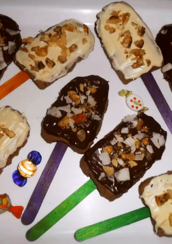 Una foto de Heladitos al horno con malteada de chocolate