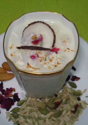A picture of Fresh Narial doodh ki Thandai.