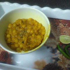 A picture of Chana madra.