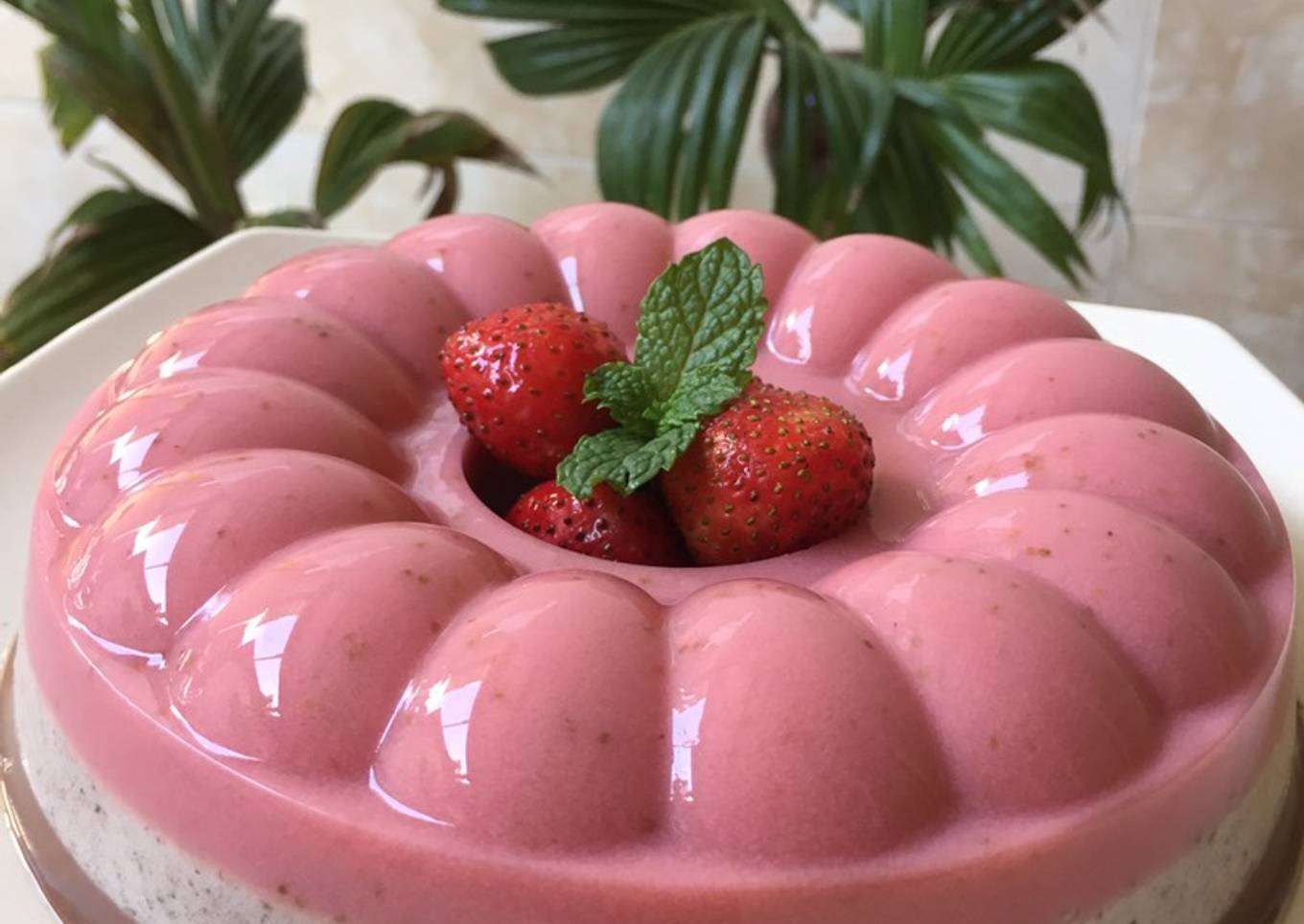 Puding Strawberry Miloreo