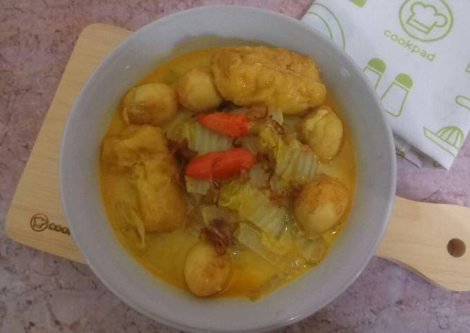 Sawi putih, tahu, telur puyuh masak kari