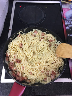 Una foto de Espagueti Carbonara (la auténtica receta)