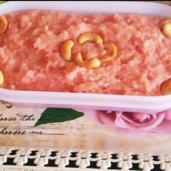 A picture of Apple halwa.