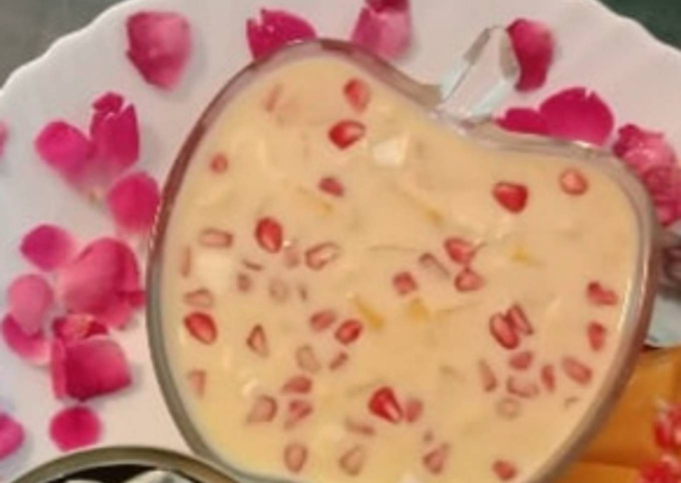 Fruity fruit-custard