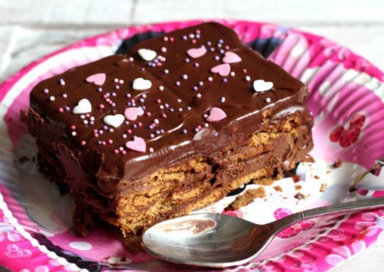 Tarta de galletas con chocolate