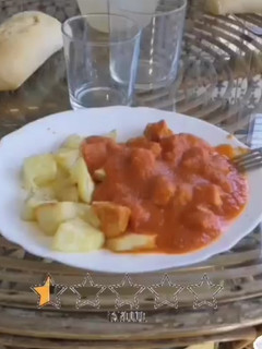 Una foto de Carne con tomate natural