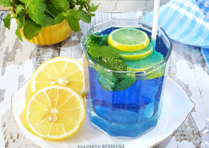 Resep Blue Mojito oleh Giacinta Permana Cookpad