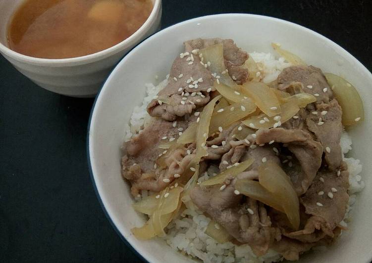 Resep Beef Rice Bowl (Gyudon) dan Miso Soup Anti Gagal