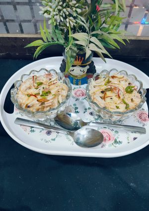 केसर इलायची युक्त सेवई पुडिंग रेसिपी मुख्य फोटो
