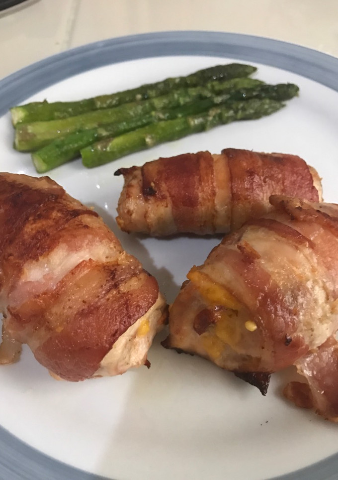 Una foto de Rollos de pollo y bacon