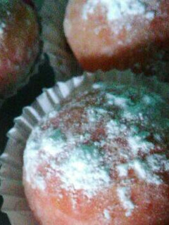 Foto resep Donat buah naga isi vla buah naga