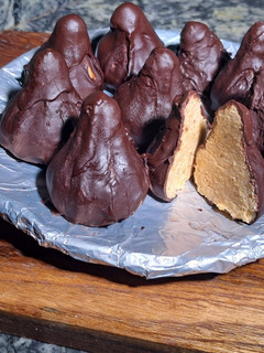 A picture of Chocolate mawa modak.