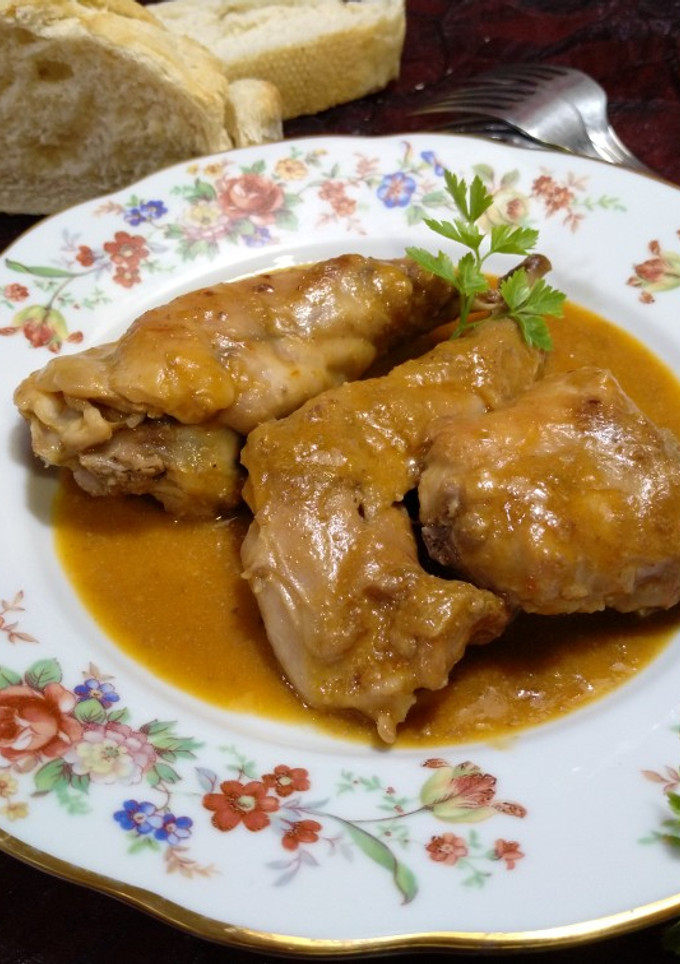 Una foto de Conejo en salsa con majada de hígado