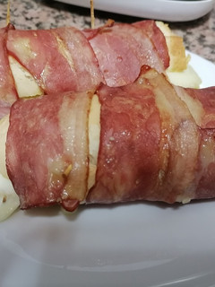 Una foto de Baguette bacon queso