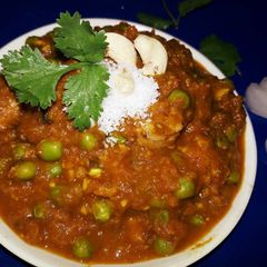 A picture of Shahi soya chunks..with spicy greavy.