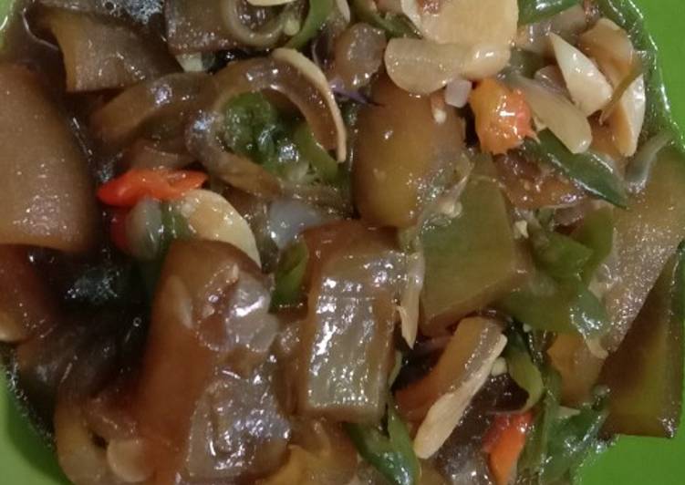 Oseng/Tumis kikil cabai hijau