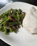 Pollo Cocido Con Ejote Y Champiñones