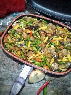 Foto resep Tumis jagung muda buncis dan bakso🌽🍅