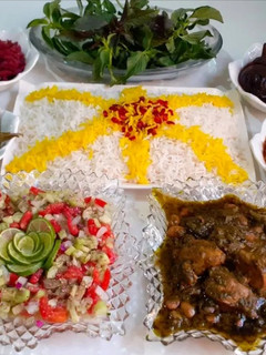 عکسی از دستور قرمه سبزی با گوشت مرغ و لوبیا چیتی