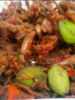 Foto resep Sambal Goreng Terasi Teri Pete Endess