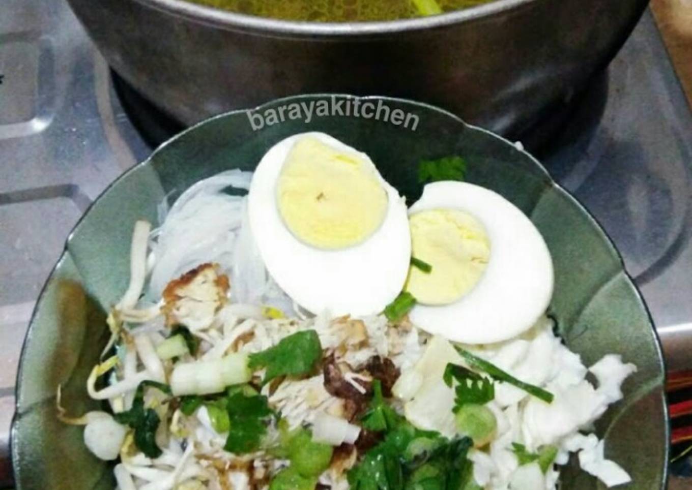 Bagaimana Membuat Soto Ayam Kuah Kuning yang Lezat