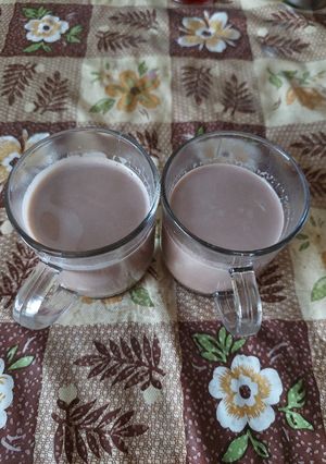 હોટ ચોકલેટ મિલ્ક (Hot Chocolate Milk Recipe In Gujarati) રેસીપી મુખ્ય ફોટો