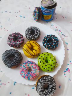 डोनट्स (donuts recipe in Hindi) रेसिपी मुख्य फोटो