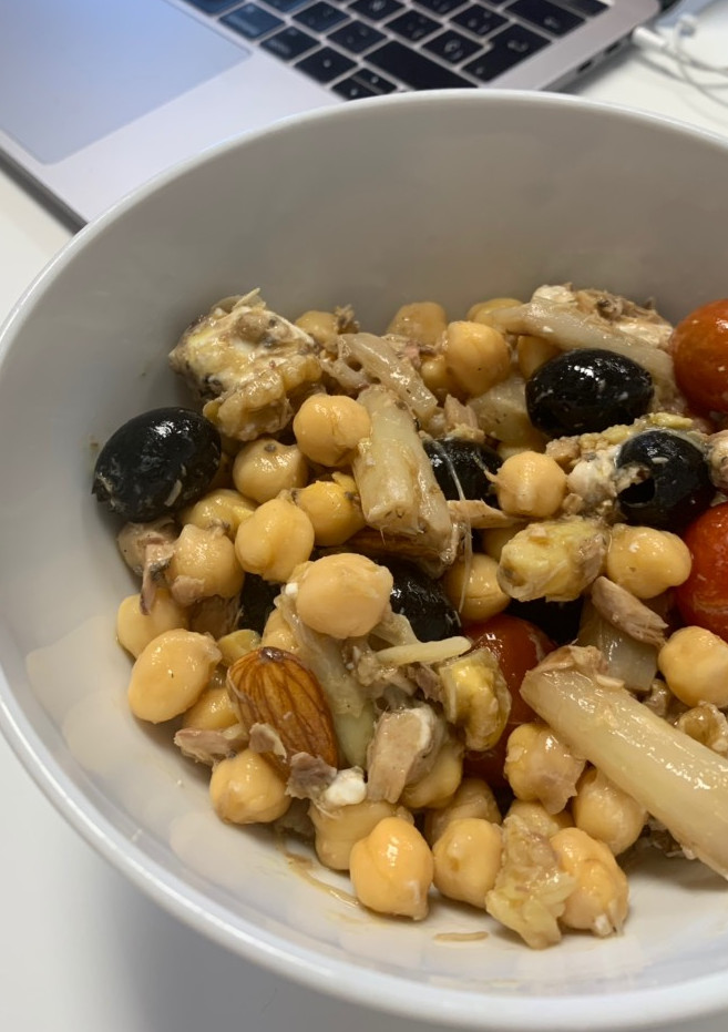 Una foto de Ensalada de garbanzos para tupper