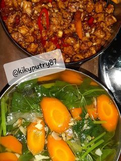 Foto resep Sayur bayam wortel dan orek tempe basah