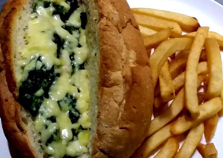 บาแก็ตผักโขมชีส