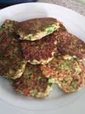 Tortitas de brócolis y zanahoria