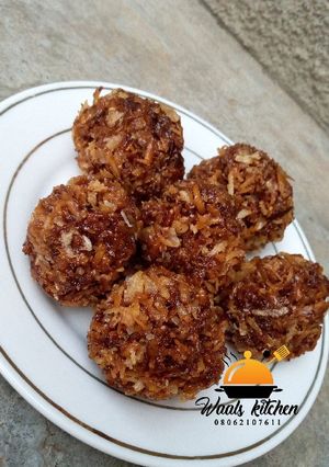 A picture of Coconut balls(kwakumeti).