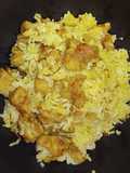 Fried Rice with Chicken Marinated in Turmeric Powder