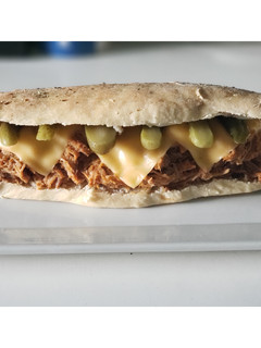 Una foto de 🇺🇸 Sándwich Pulled Pork 🇺🇸