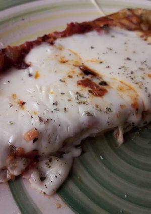 Una foto de Pizza de berenjena