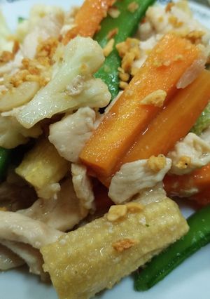 รูปของ ผัดผักรวมไก่