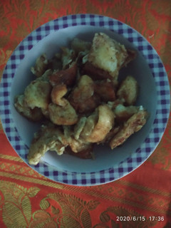 A picture of Bread egg fry.
