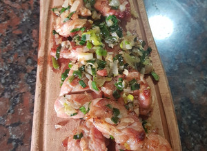 Una foto de Mollejas crocantes al vino blanco