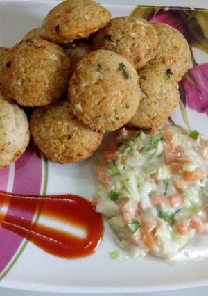 A picture of Oats & veggies appam.