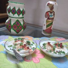 A picture of Dahi Vada.