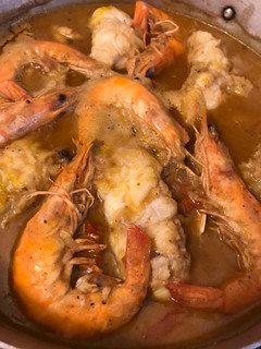 Una foto de Cazuela de rape con gambones y langostinos 🦐 / Suquet de rap