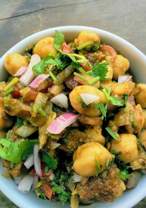 A picture of Chana Chat.