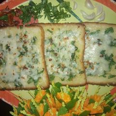 A picture of Garlic chesse toast.