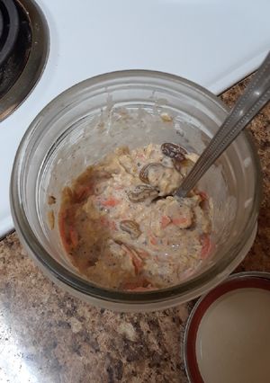 A picture of Carrot Cake Overnight Oats.