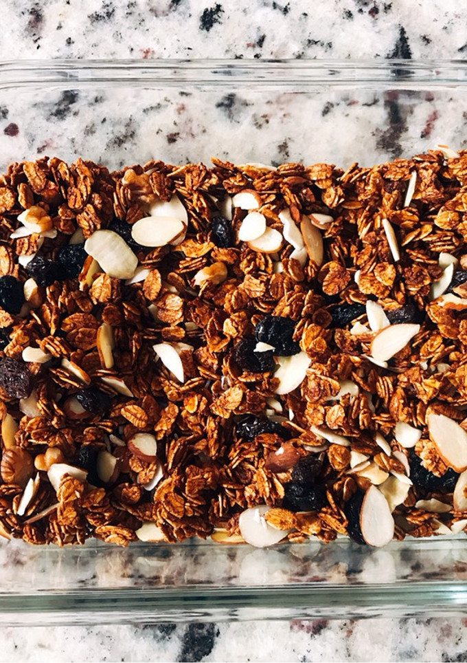 Una foto de Granola de manzana, canela y dulce de caña
