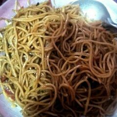 A picture of Noodles.