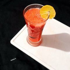 A picture of Watermelon Fizz.