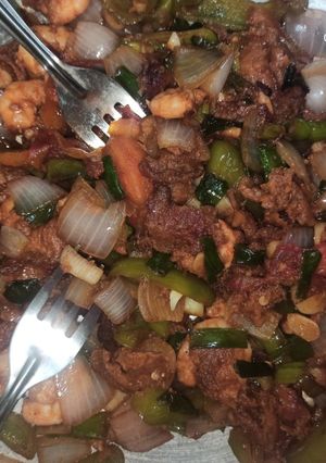 कोलंबी चिली (kolambi chilli recipe in marathi) रेसिपी चे मुख्य फोटो 
