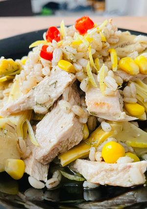 Foto di Insalata con orzo e tacchino